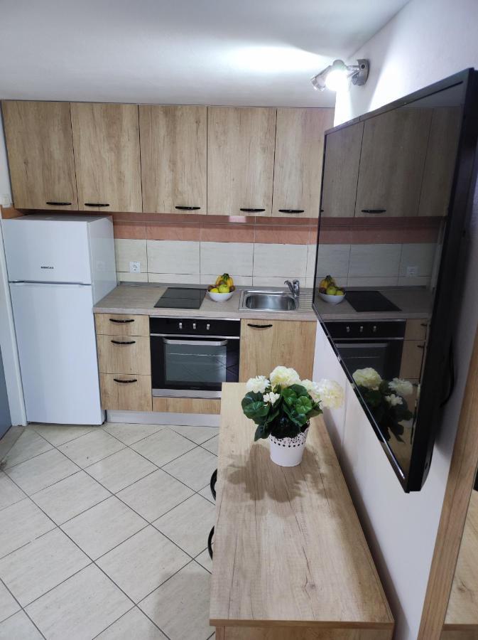 Stone House Lovric Appartement Kaštela Buitenkant foto
