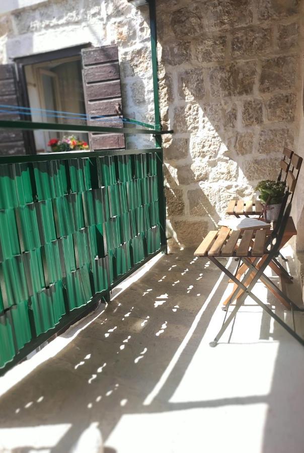 Stone House Lovric Appartement Kaštela Buitenkant foto